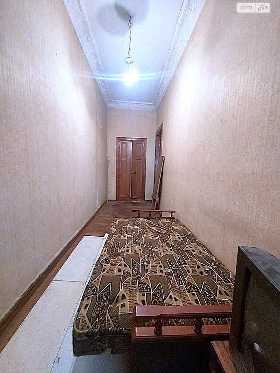 Room for sale Center