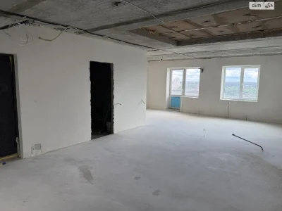 Apartment for Sale: Green Parrot