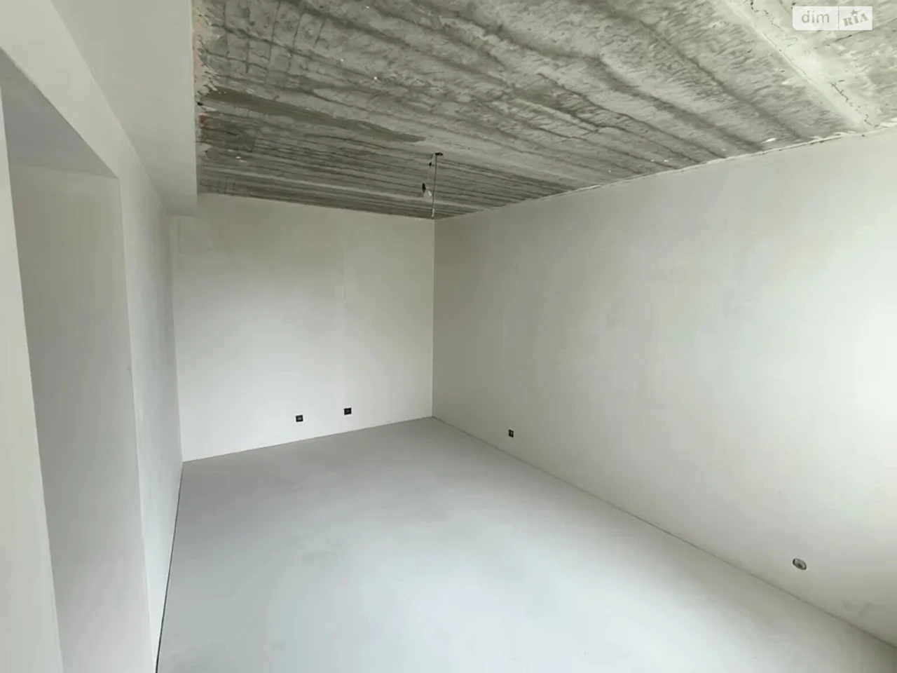 Apartment for Sale: Green Parrot