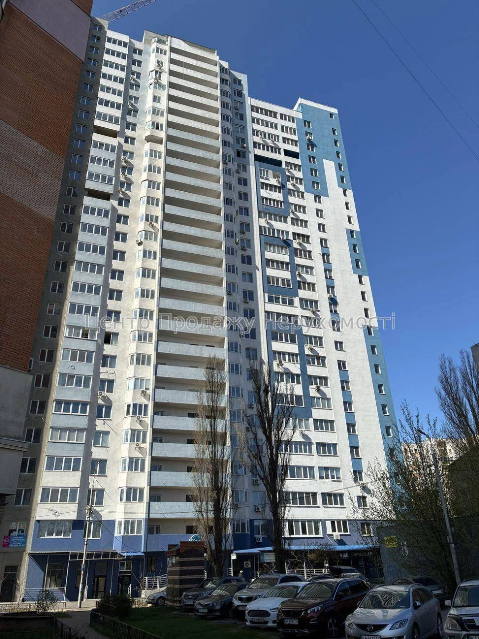 For sale 1-room apartment 53 m², 24/25 floor, residential complex Pivdennyi Kvarta