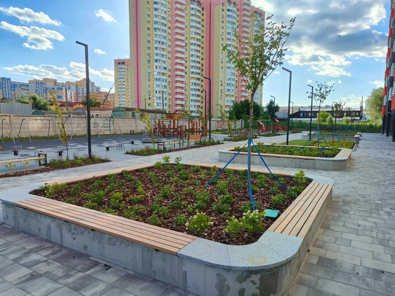 "Euro-two-room apartment" with custom renovation in a new building with generator