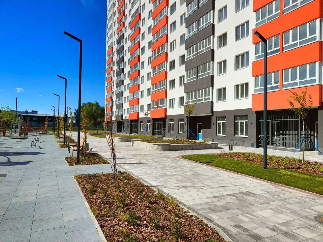 "Euro-two-room apartment" with custom renovation in a new building with generator