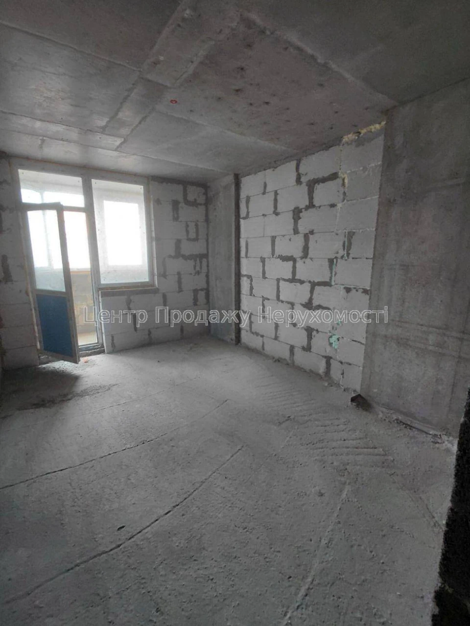 For sale 1-room apartment 53 m², 24/25 floor, residential complex Pivdennyi Kvarta