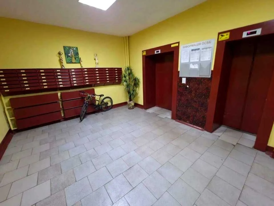 Apartment. Brovary, Nezalezhnosti Blvd. (50 years of October)