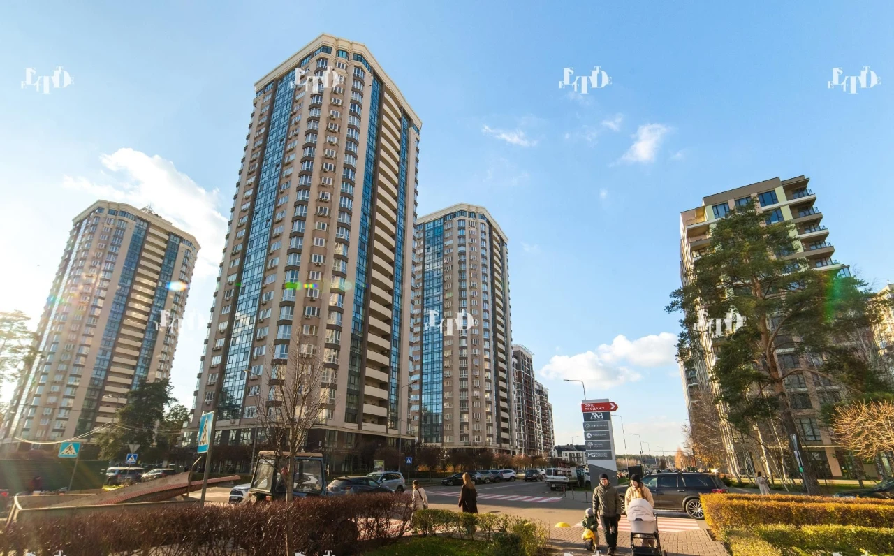 Sale of a 3-room apartment on the 5th floor, 112 sq.m. ЖК Green Quarter