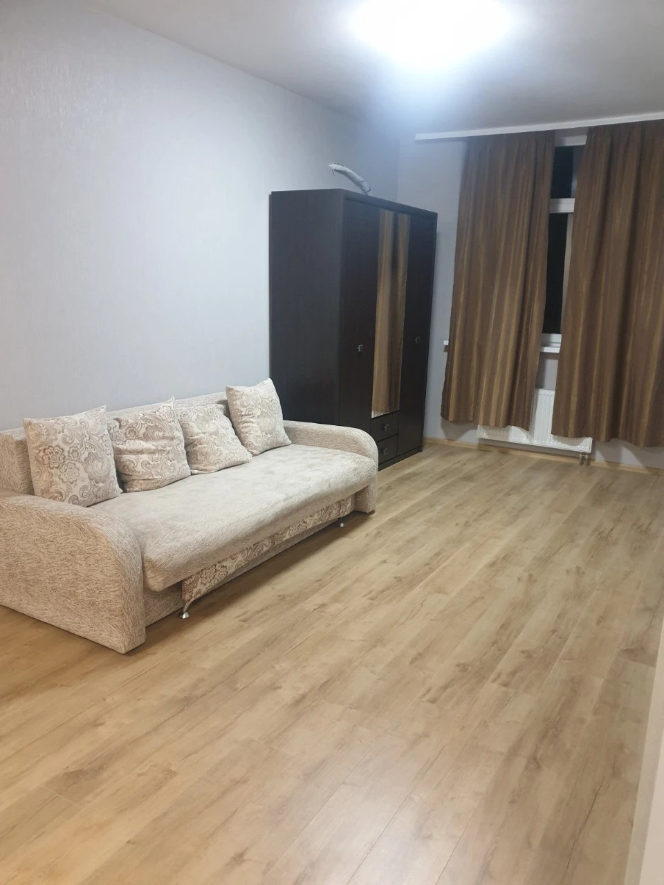 For sale 1-bedroom apartment. Owner. Petlury 21 b.