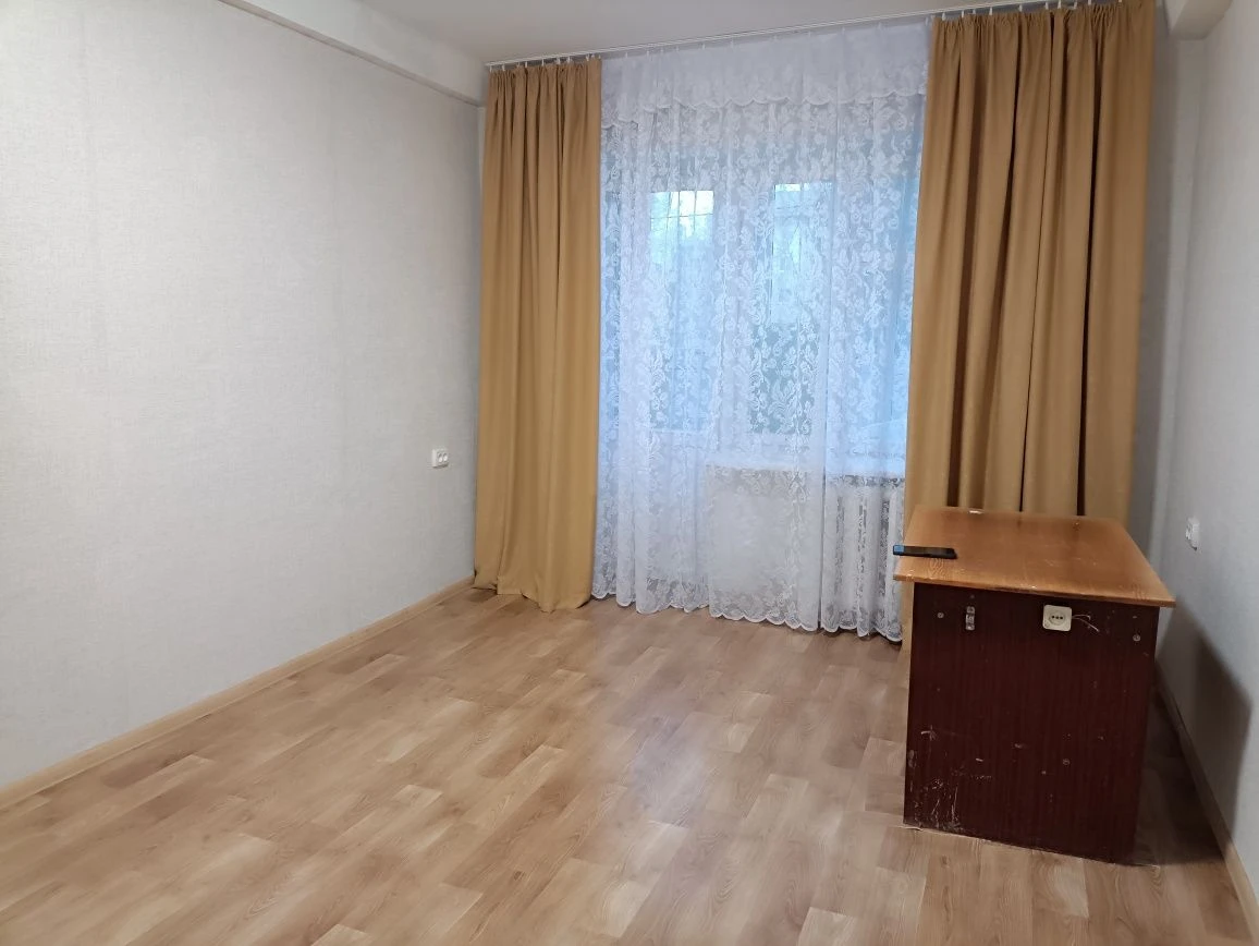 For Sale: 2-bedroom apartment in the city center on Black Street