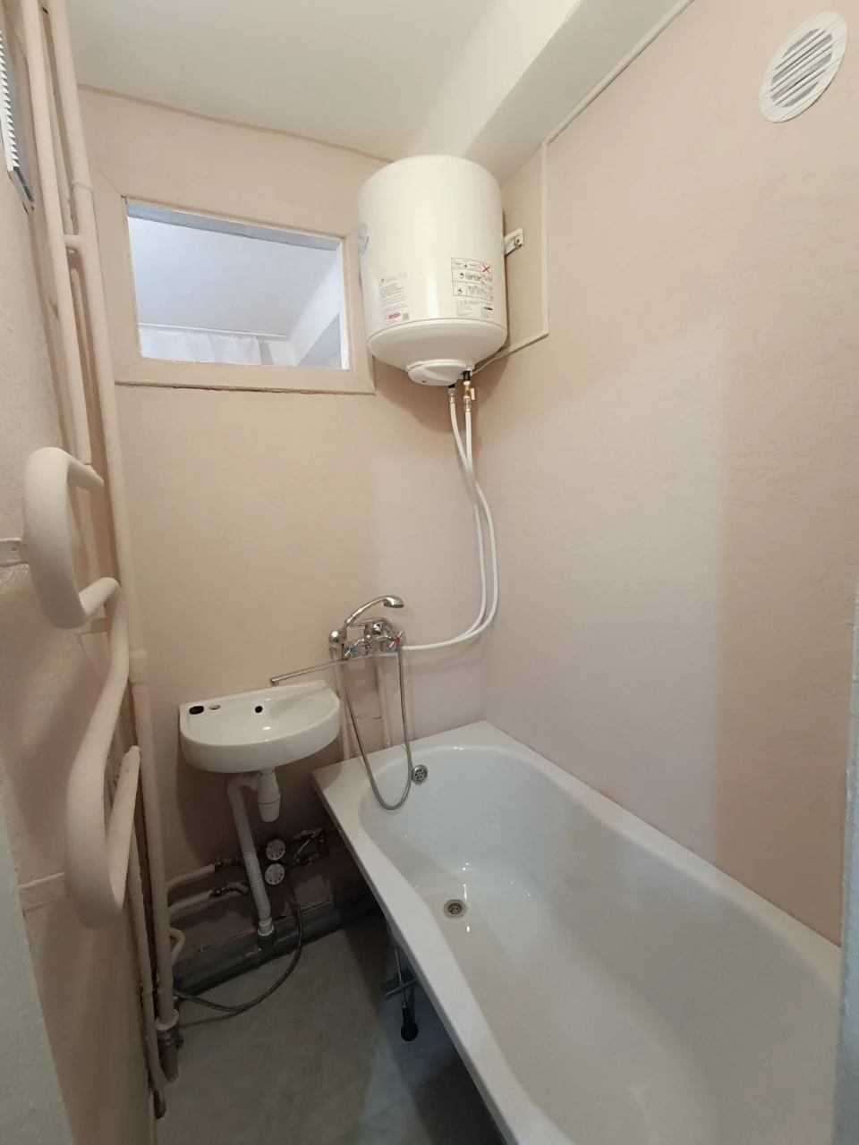 For Sale: 2-bedroom apartment in the city center on Black Street