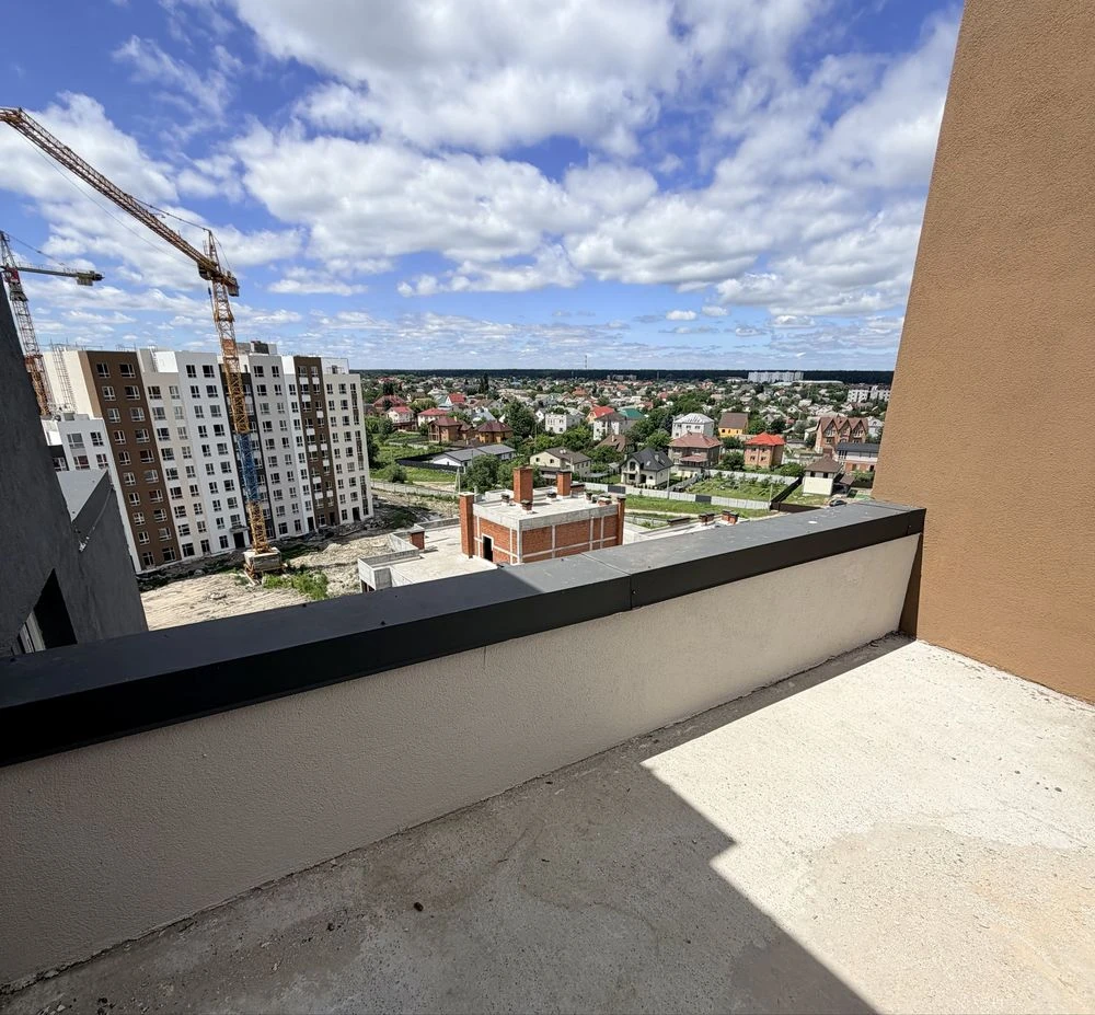 Продажа 3-квартирного пентхауса 79 м2 с террасой по ул. Героев Крут, 2 в