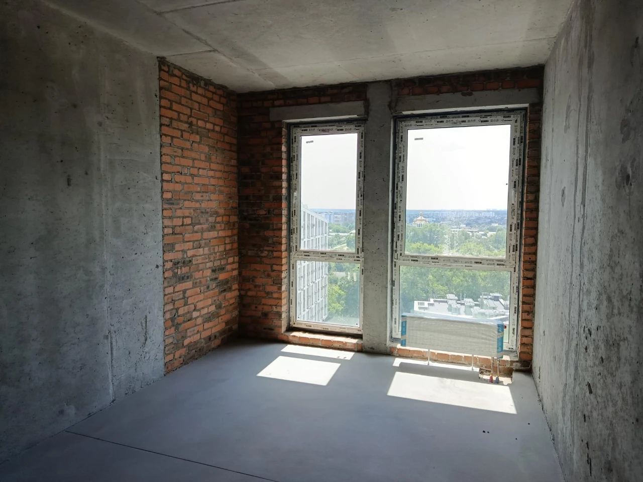 Продаж 2 кімн. квартири 75 кв.м. . є-Оселя. Бровари, Сокура