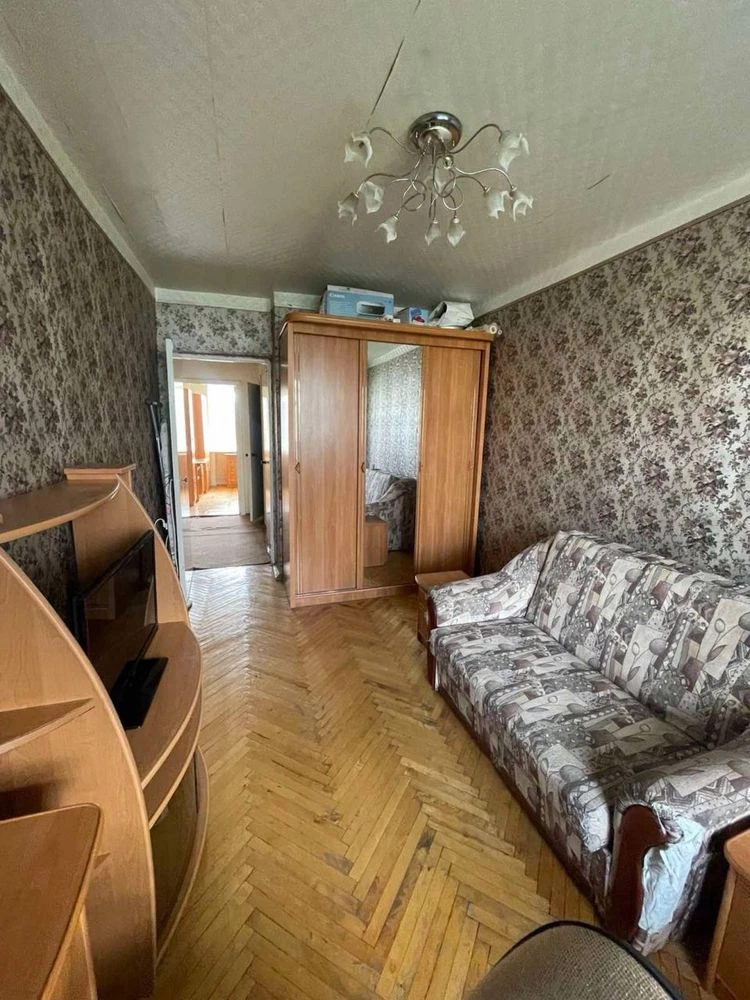 Продається 3-кімнатна квартира, вулиця Незалежності, 12, 56000 у.о. Без комісії