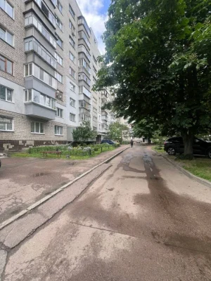 Продається 3-кімнатна квартира, вулиця Незалежності, 12, 56000 у.о. Без комісії