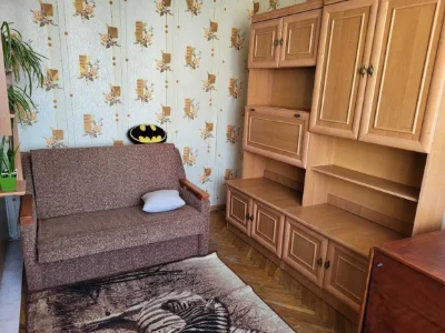 Бровари 1 кім.квартиру продам .