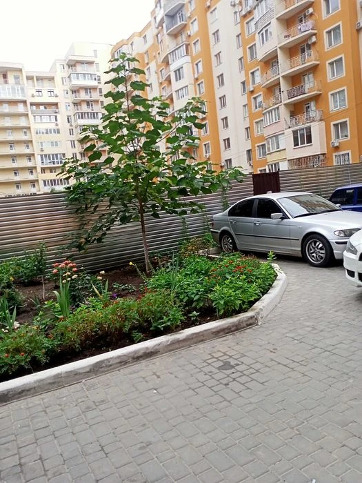 1 ком. 46м.кв в новом кирпичном доме не далеко.