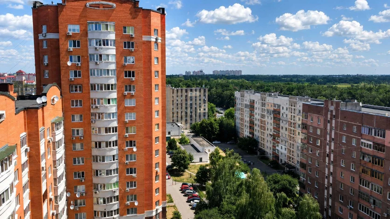 Продаж просторої 1-кімнатної квартири з ремонтом, 48 м², Бро