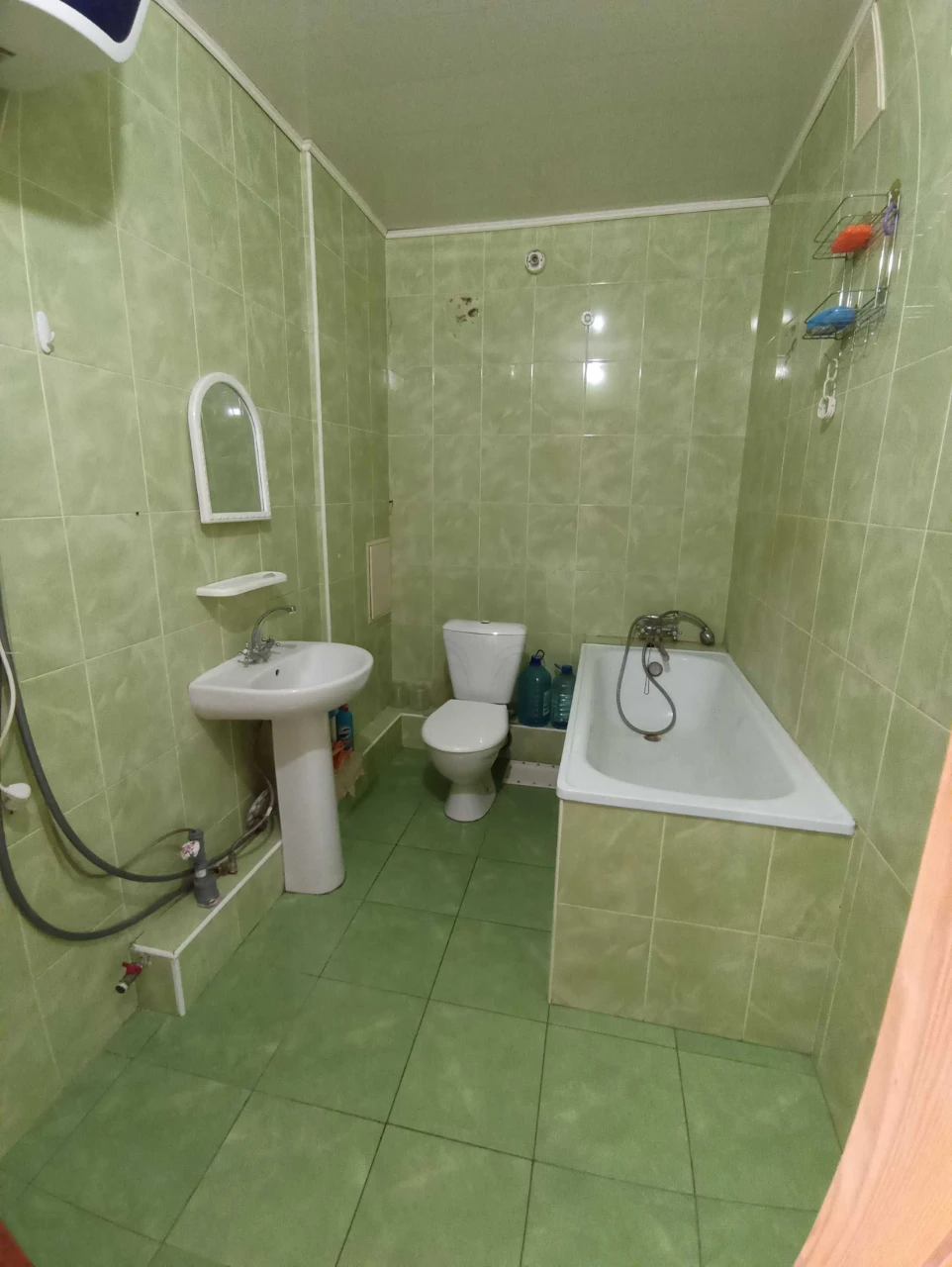 Продаж просторої 1-кімнатної квартири з ремонтом, 48 м², Бро