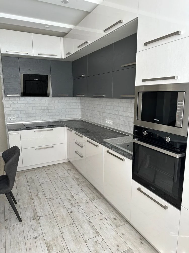 FOR SALE 2-room apartment in the "Lesovy Kvartal" residential complex, 71.7 sq.m!