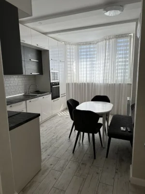 FOR SALE 2-room apartment in the "Lesovy Kvartal" residential complex, 71.7 sq.m!