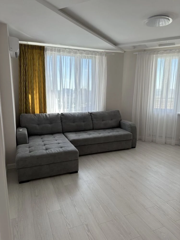 FOR SALE 2-room apartment in the "Lesovy Kvartal" residential complex, 71.7 sq.m!