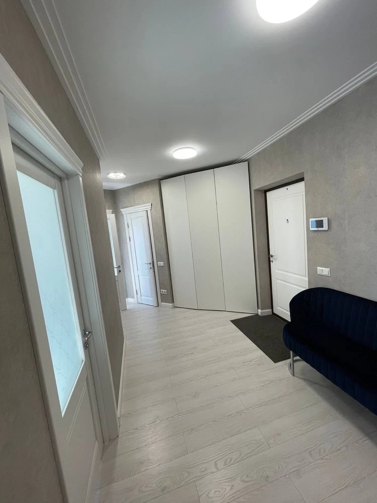 FOR SALE 2-room apartment in the "Lesovy Kvartal" residential complex, 71.7 sq.m!