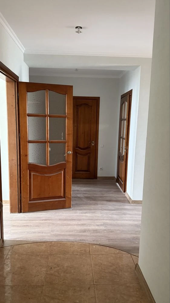 Own 3-room apartment in the city of Brovary, Shevchenko Street 10-A.