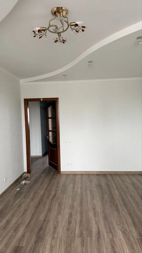 Own 3-room apartment in the city of Brovary, Shevchenko Street 10-A.
