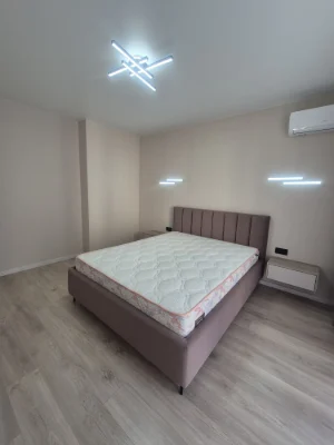 Продам євро 2кім кв/ЖК  Крона парк 2/в ценрі міста Бровари
