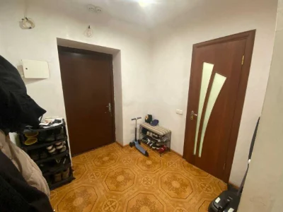 Бровари , вул. Грушевського , 21