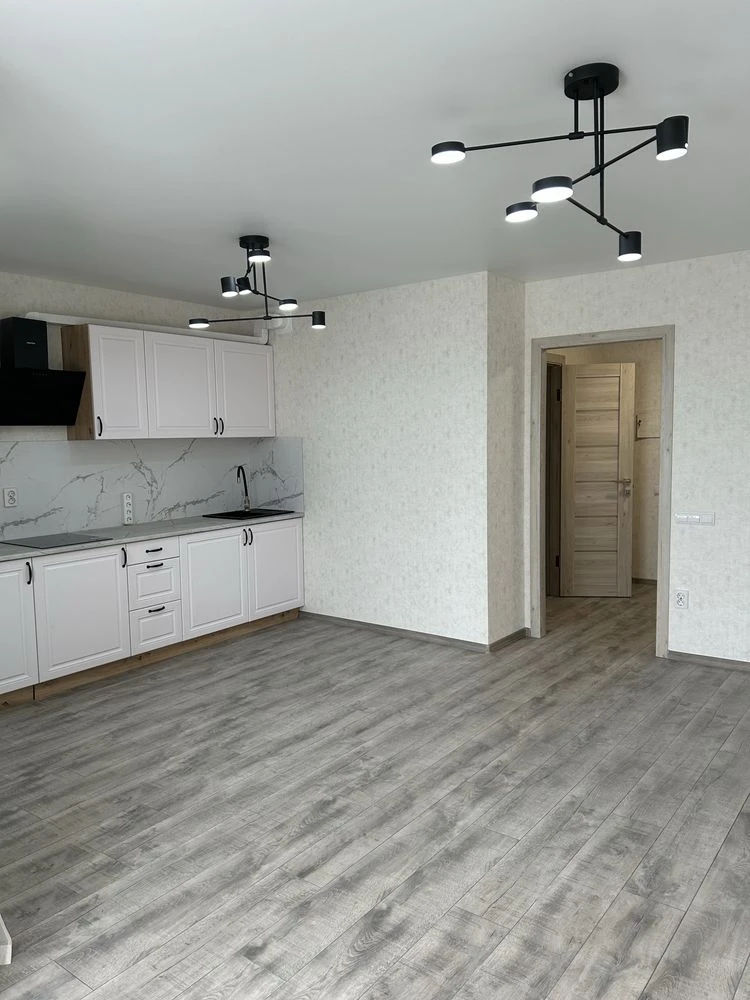 No commission. Selling 1-bedroom apartment, 37 sq m, Metallurgiv 35