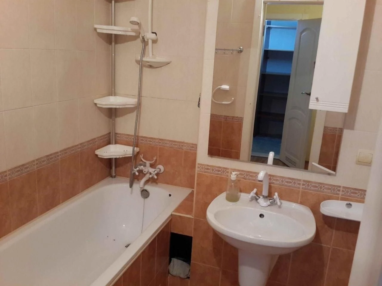 Продажа 3-комнатной квартиры 98 кв.м. Грушевского, Бровары DM