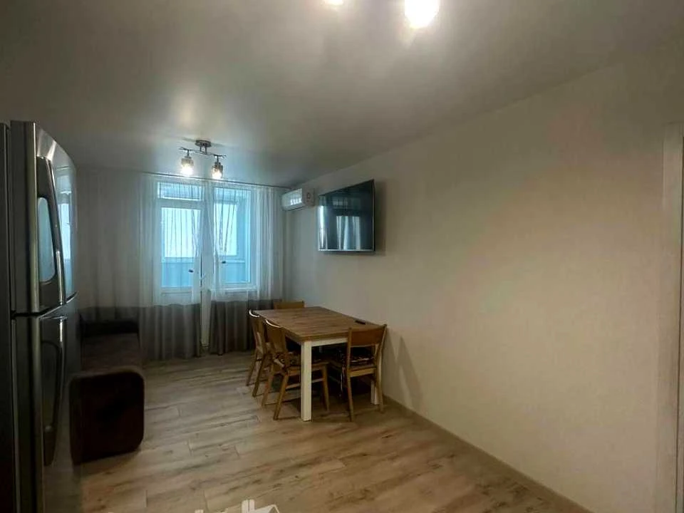 Apartment. Brovari, Vasyl Sимоненka Street
