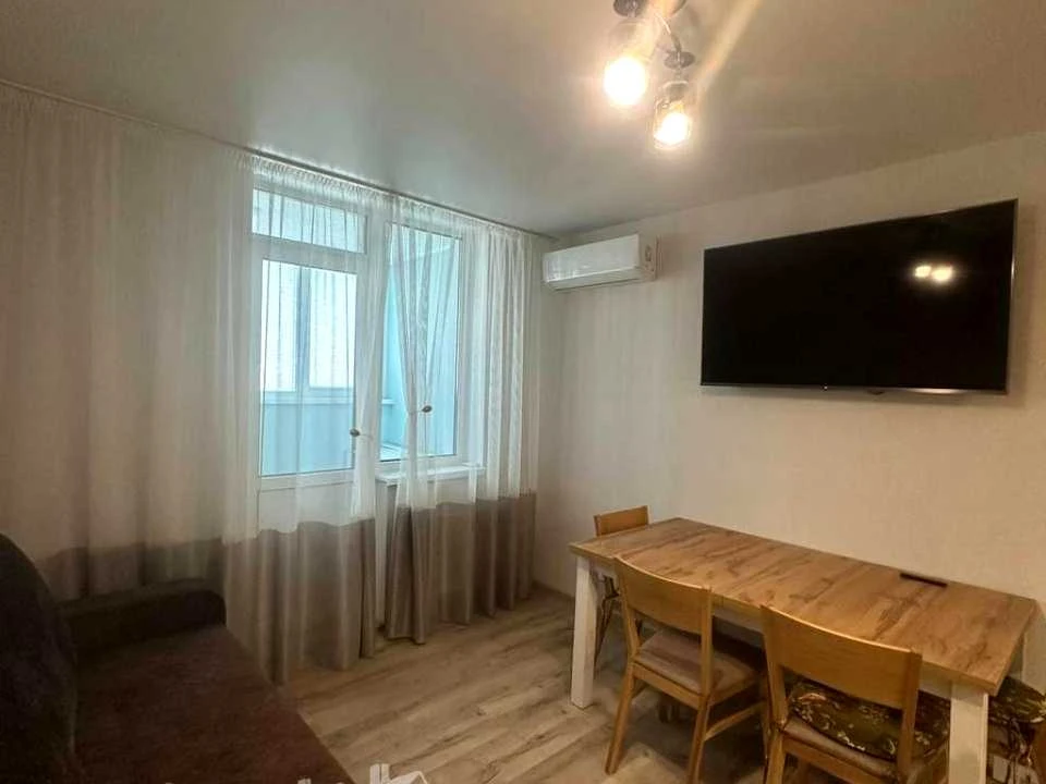 Apartment. Brovari, Vasyl Sимоненka Street