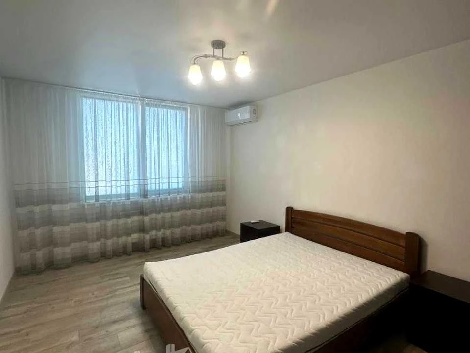 Apartment. Brovari, Vasyl Sимоненka Street