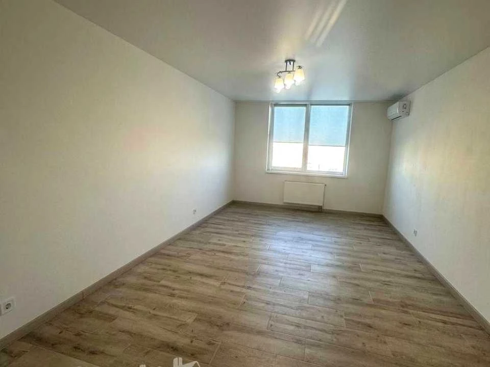 Apartment. Brovari, Vasyl Sимоненka Street