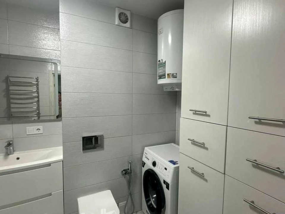 Apartment. Brovari, Vasyl Sимоненka Street