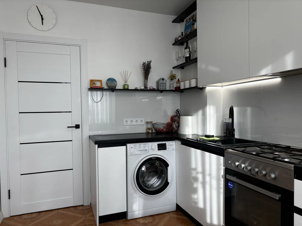 Продаж 3-к квартири 70 м² біля парку Перемога — Бровари, Гру