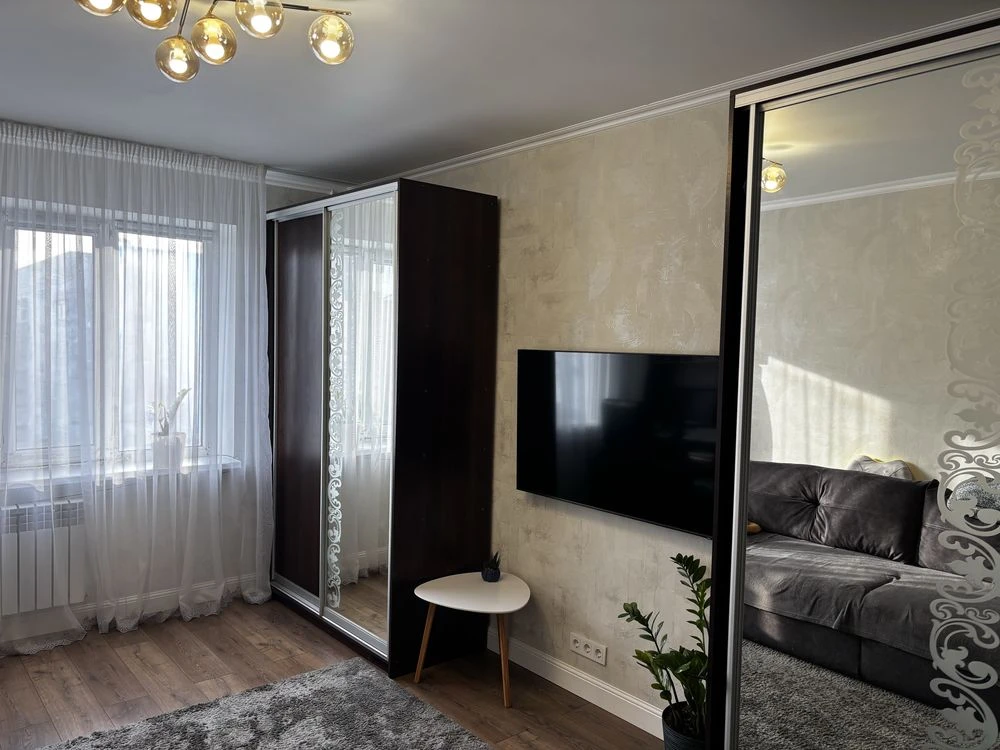 Продаж 3-к квартири 70 м² біля парку Перемога — Бровари, Гру