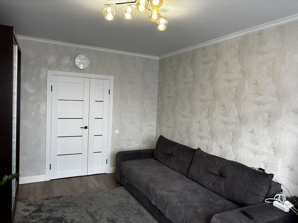 Продаж 3-к квартири 70 м² біля парку Перемога — Бровари, Гру
