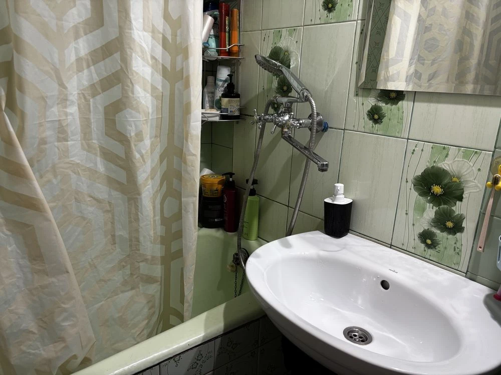 Продаж 3-к квартири 70 м² біля парку Перемога — Бровари, Гру