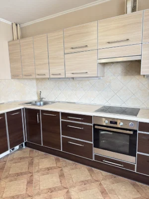 Продаж 2 кімнатної квартири, вул. Незалежності 17. Можно під