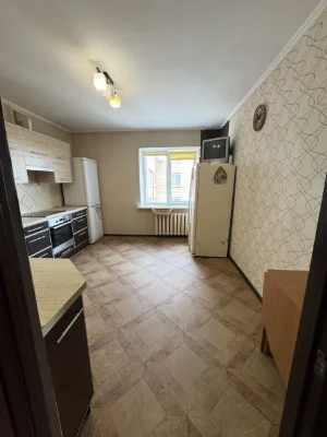 Продаж 2 кімнатної квартири, вул. Незалежності 17. Можно під