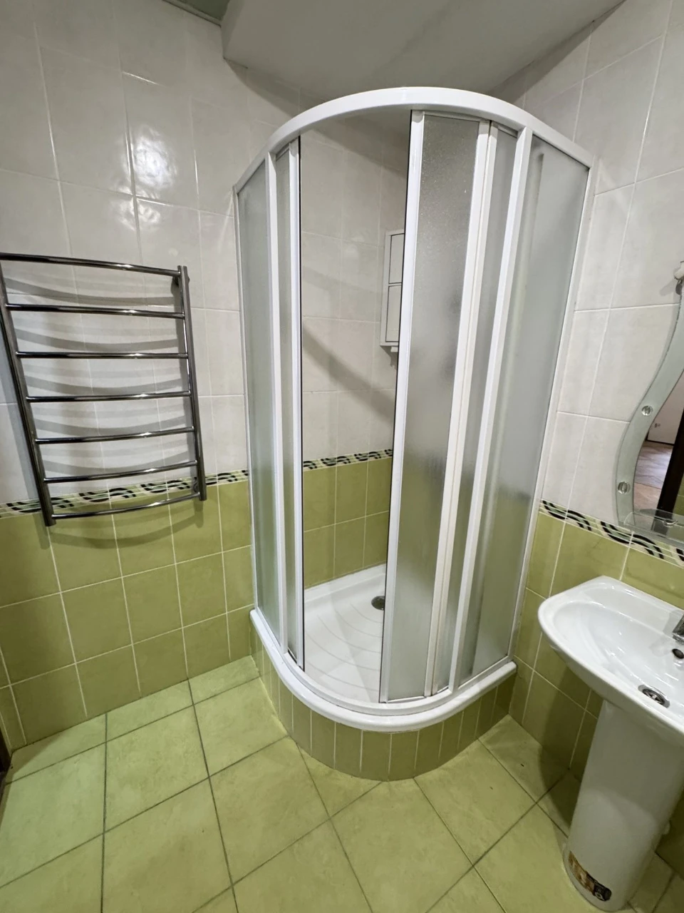 Продаж 2 кімнатної квартири, вул. Незалежності 17. Можно під