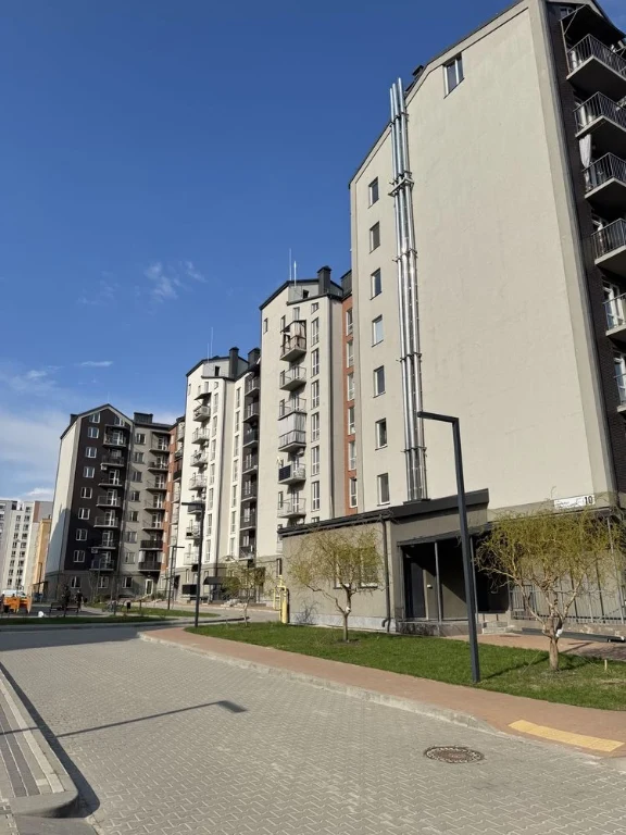 Простора однокімнатна, ремонт під чистову, ЖК Скандія