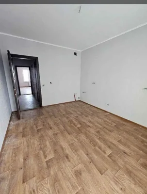 Квартира 72 кв.м с ремонтом, вул. Київська 225, ЖК "Київський", Бровари, центр