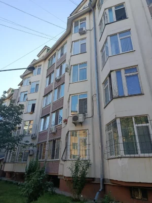Продам 3-кім.дворівневу кв.98 кв.м, вул.Чорних Запорожців Бр