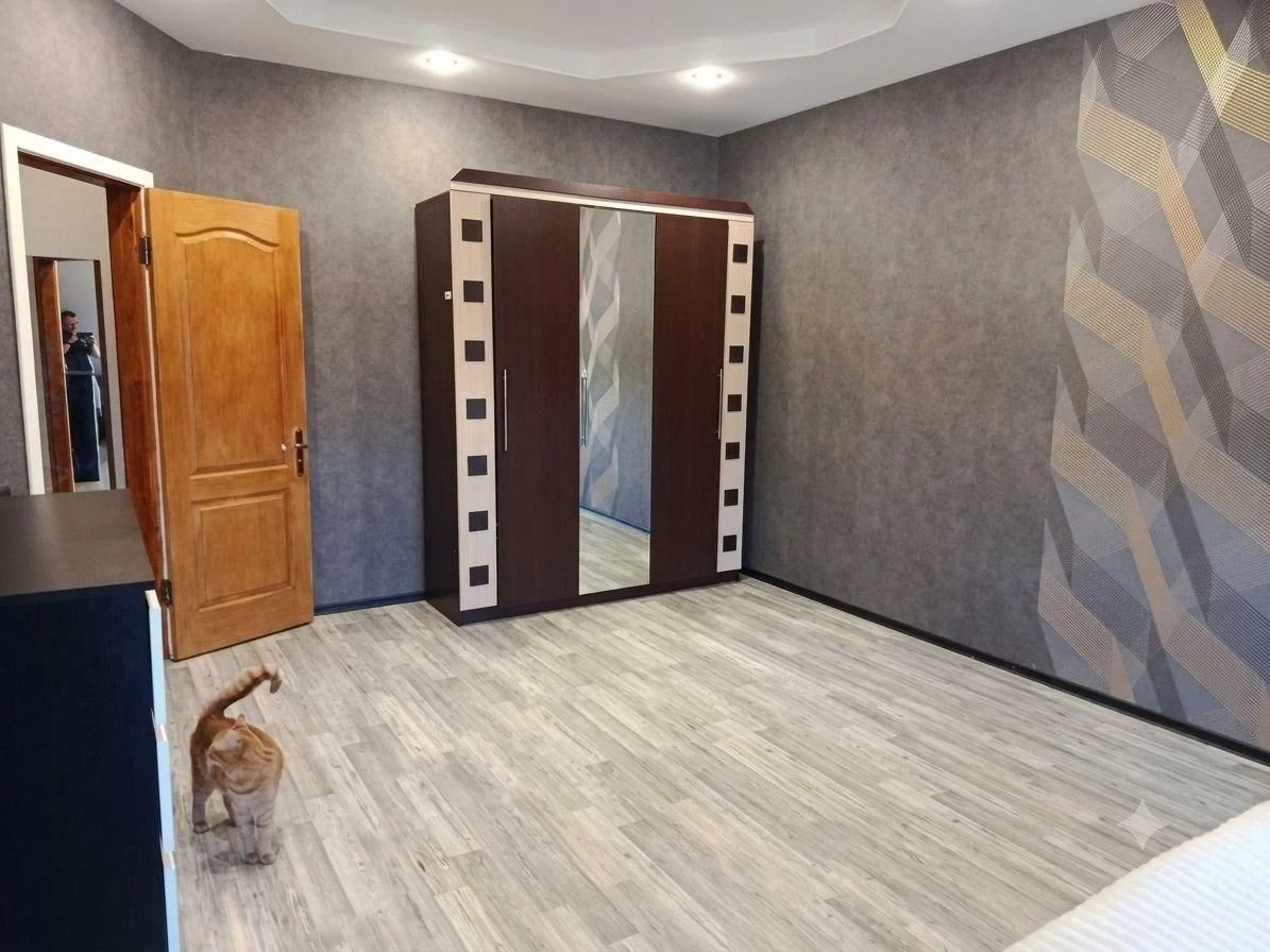 Продам 3-кім.дворівневу кв.98 кв.м, вул.Чорних Запорожців Бр