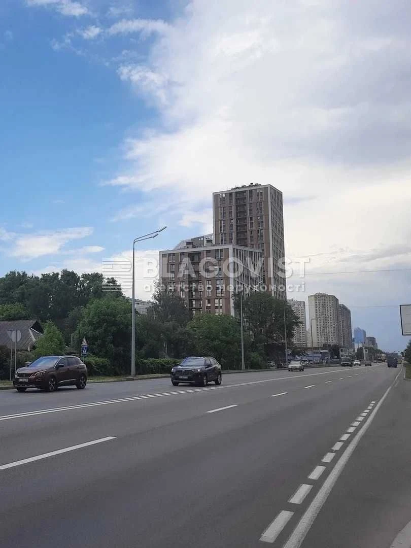 Sale of a 3-room apartment at Kyivska 235, 111.6 sq m, "Madison Gardens" residential complex, Br.