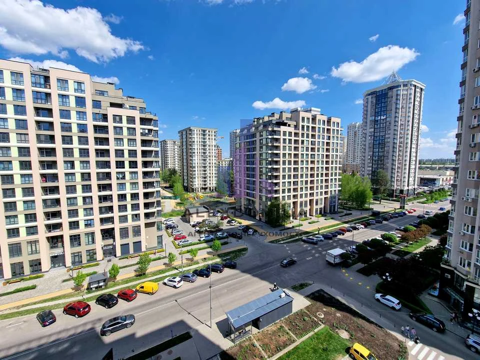 Квартира. Бровари, Василя Симоненка вул.