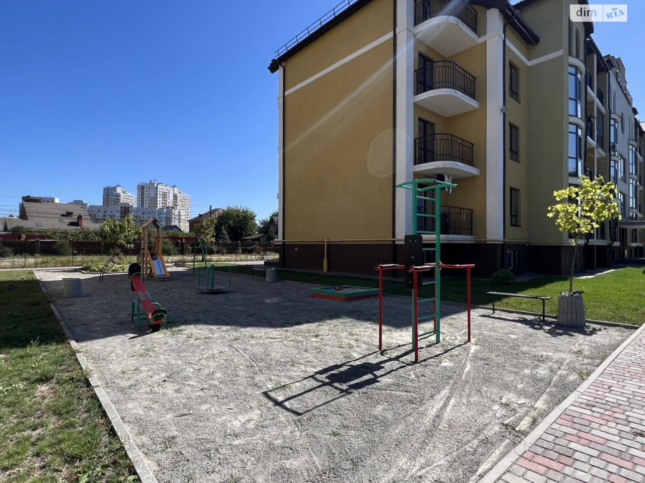 Продаж Квартира Інтернат