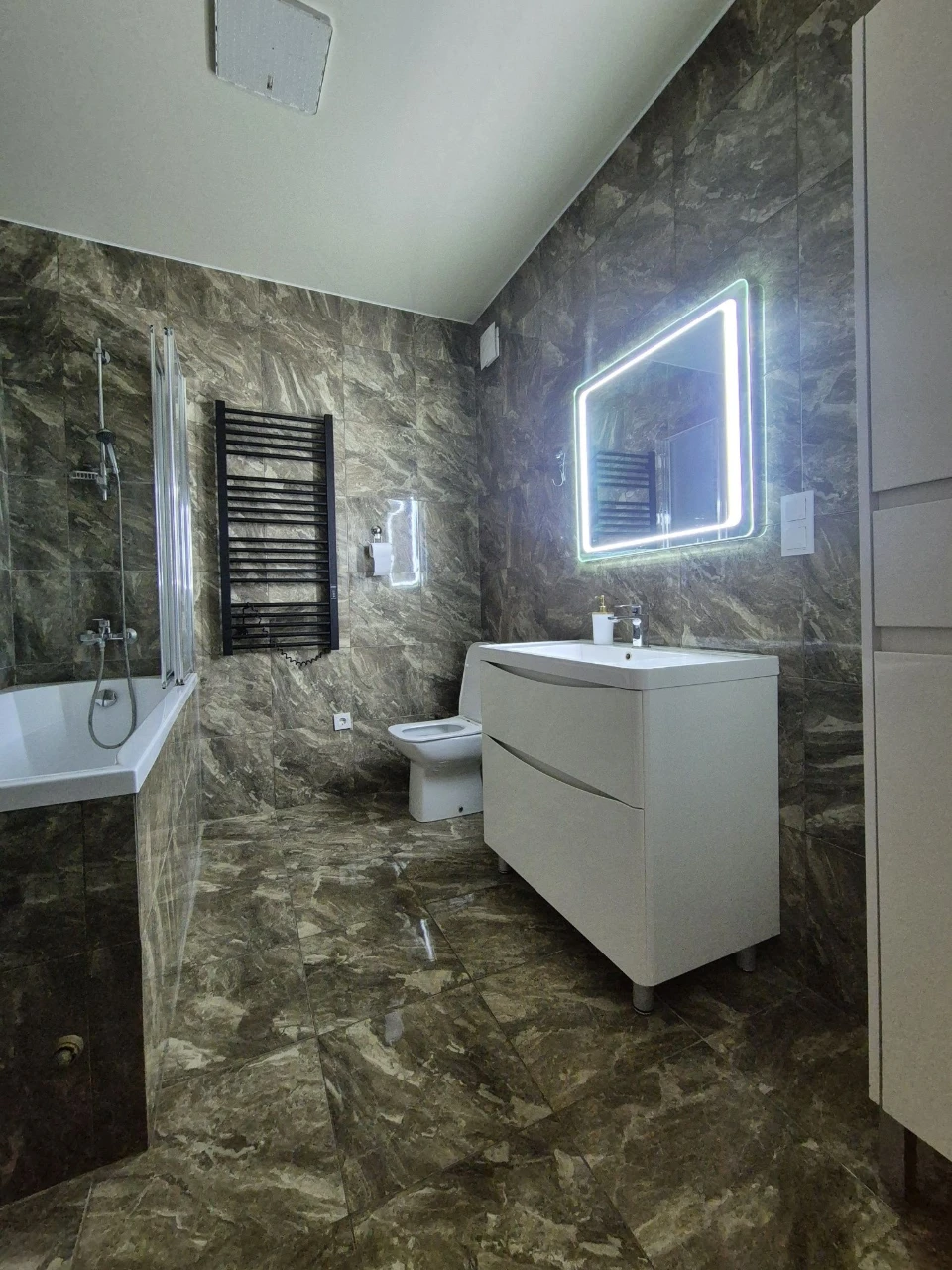 ЖК Саванна Сіті, продаж 3 к квартири 92 м²